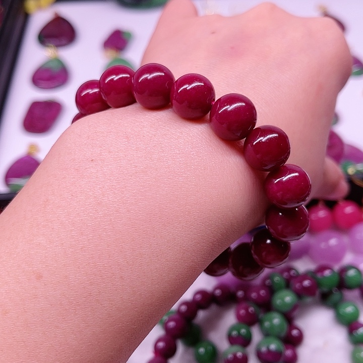 红宝石手串未镶嵌