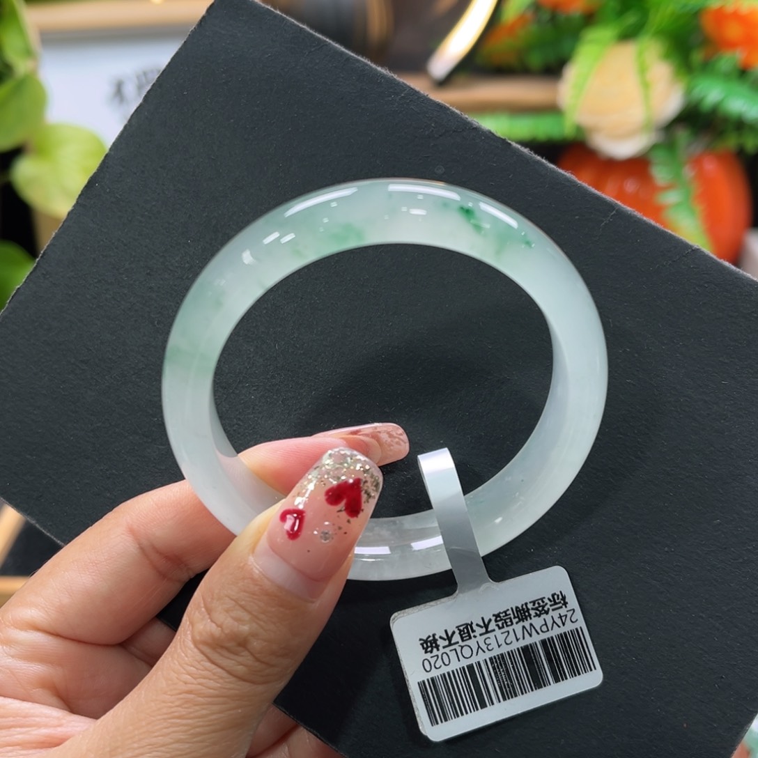 石英质玉手镯未镶嵌v****猫➕周周53.3