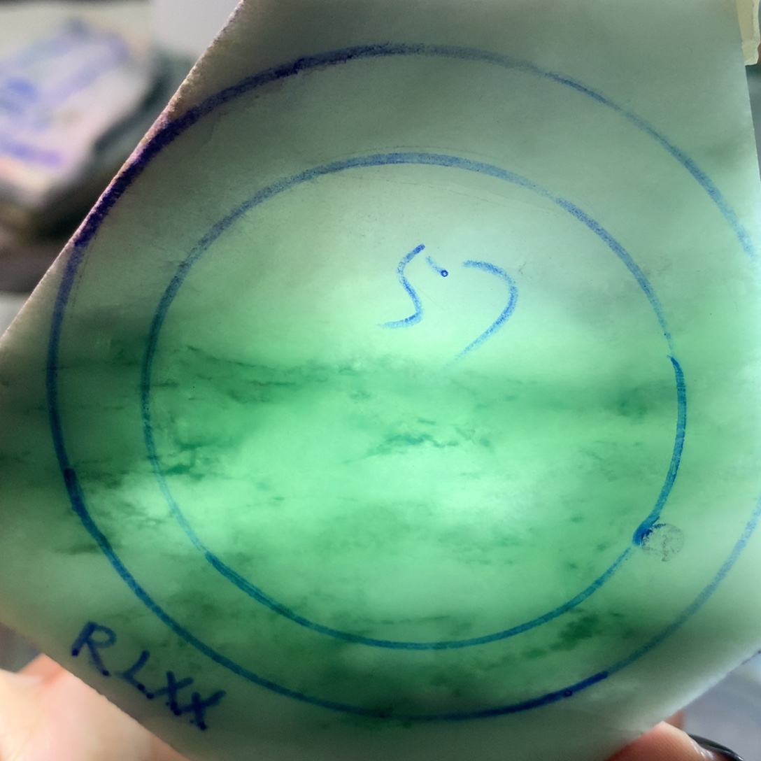 定制翡翠未镶嵌翡翠手镯