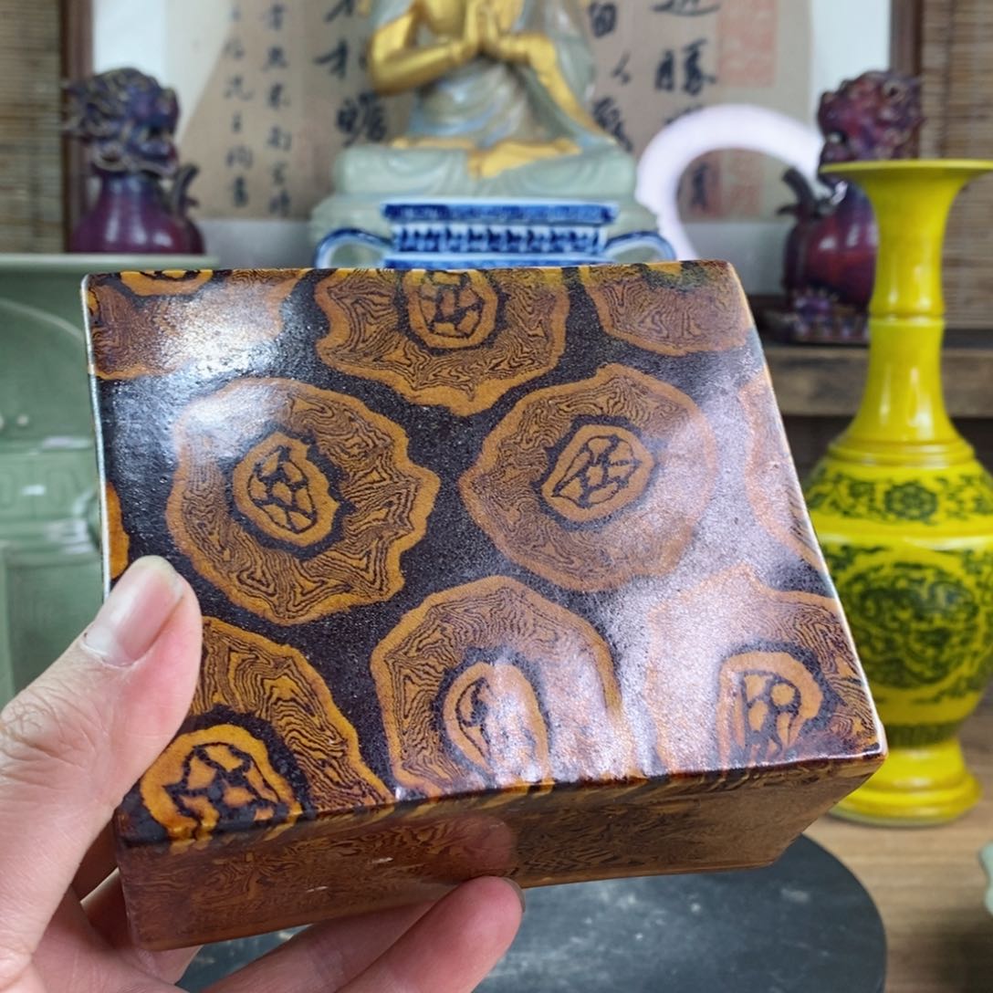 瓷片地**王瓷器艺术品的鉴赏