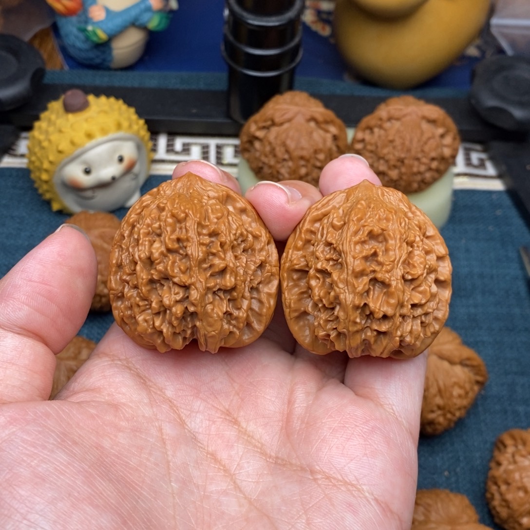 把件文玩核桃40尺寸满天星