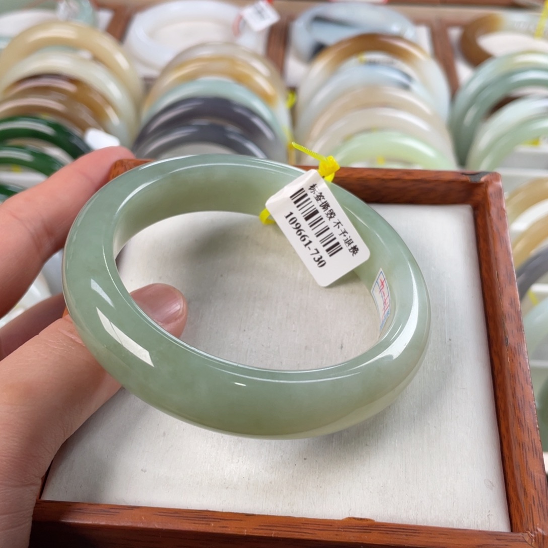 【闪购商品】和田玉手镯未镶嵌59.35