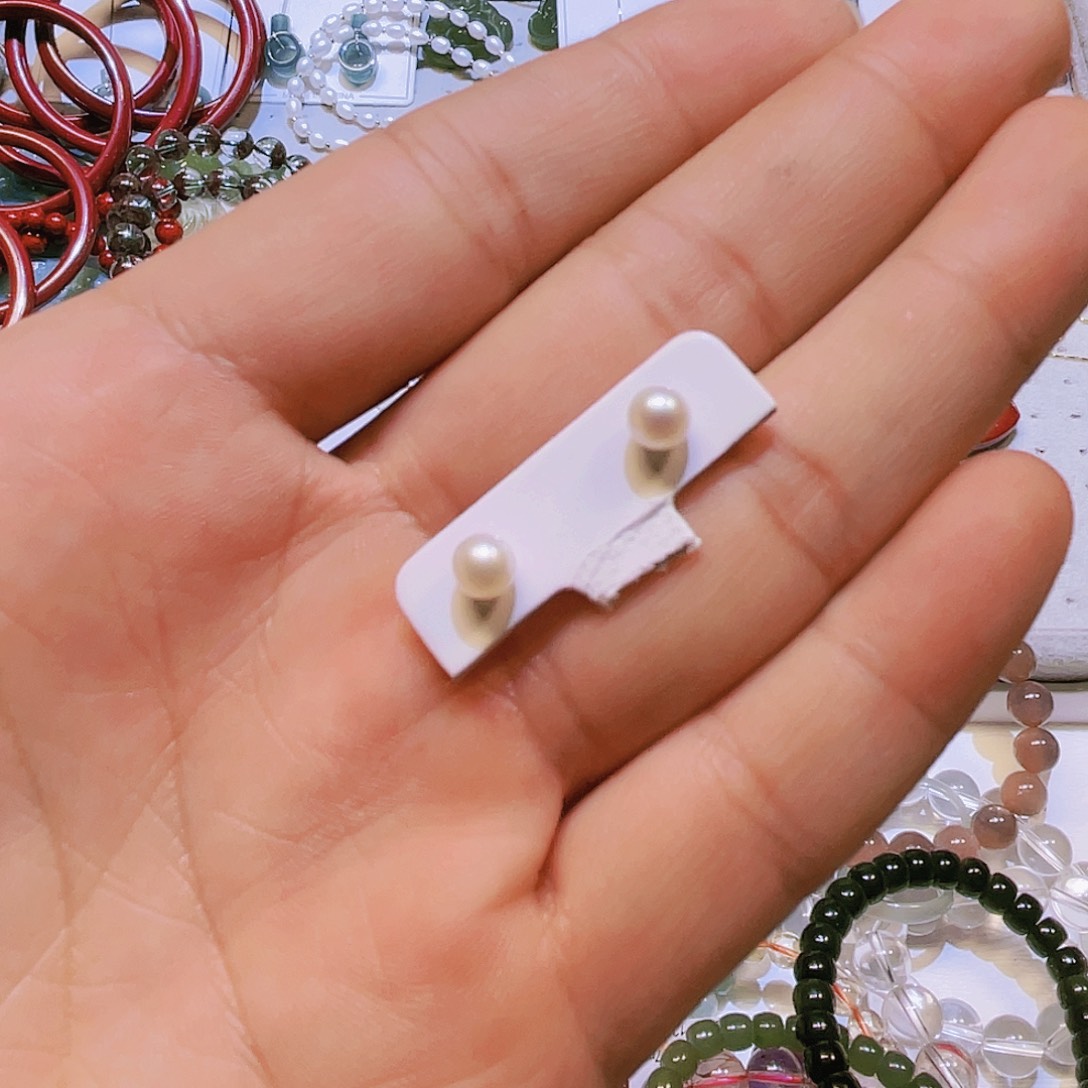 淡水珍珠耳饰未镶嵌