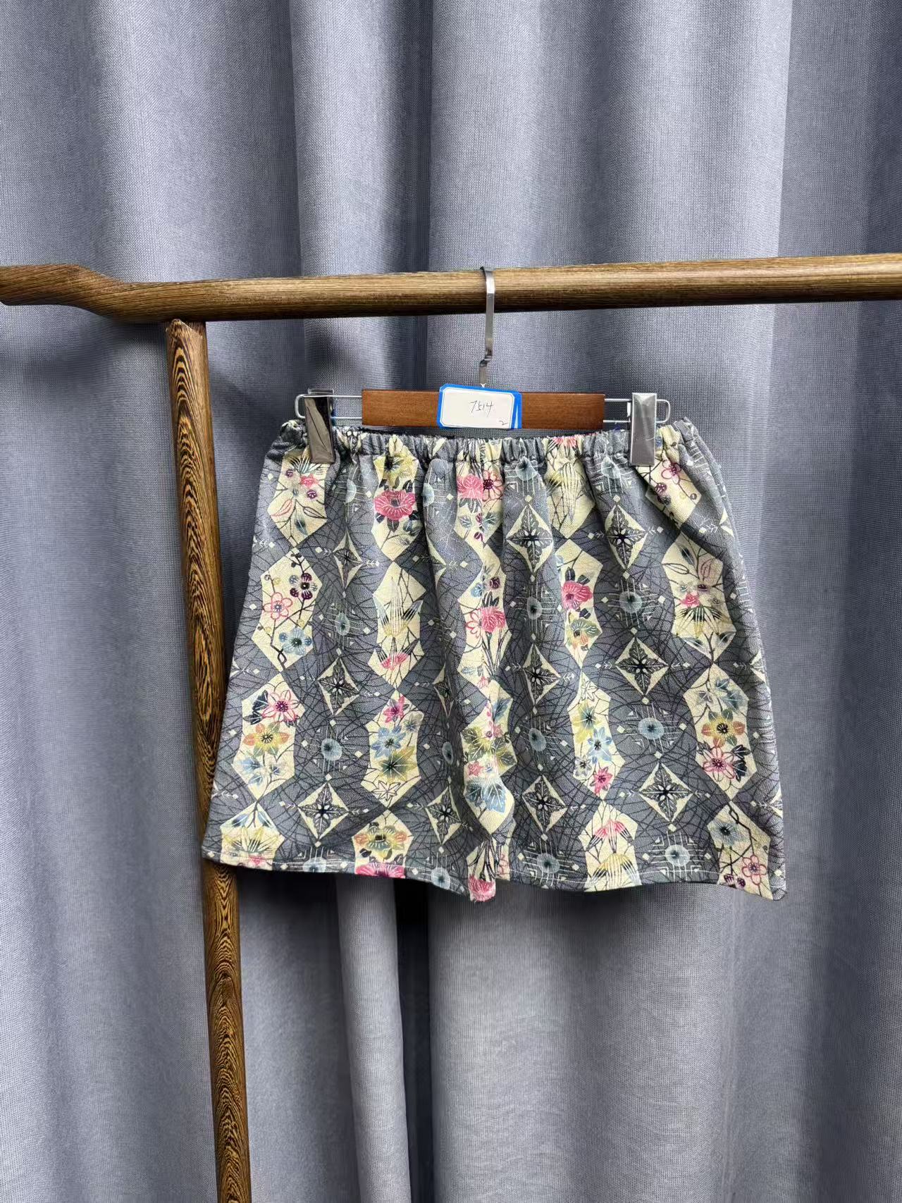 夏季新款时尚休闲桑蚕丝居家打底短裤T514