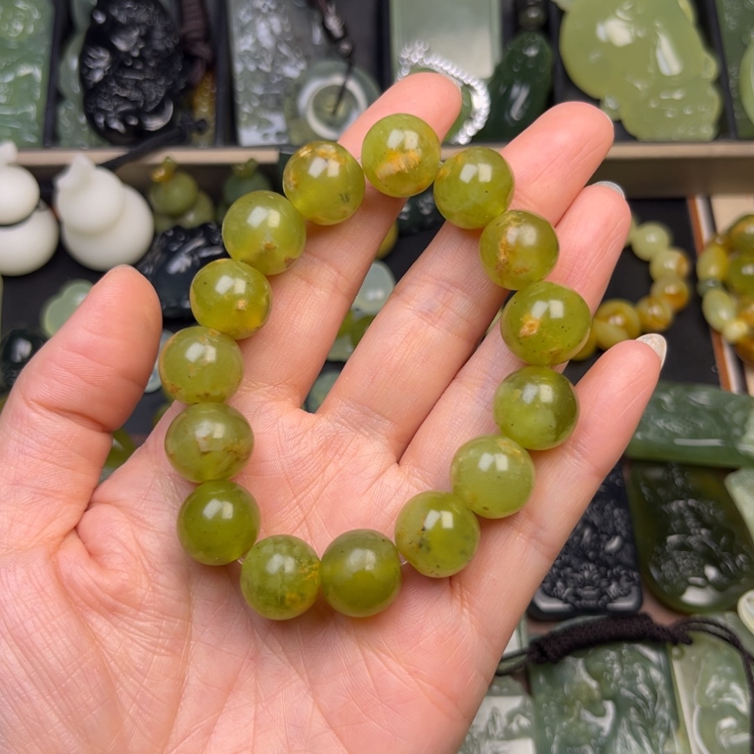 苍***月蛇纹石玉未镶嵌吊坠(不含链)