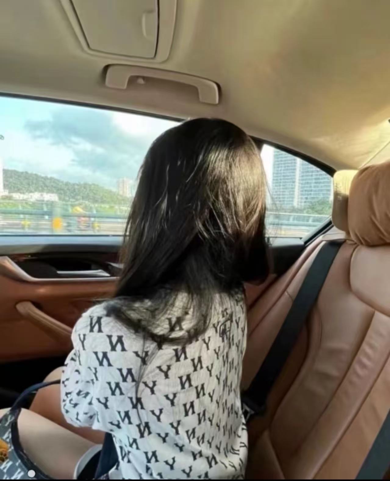 夏季休闲百搭时尚气质百搭短袖  男女同款
