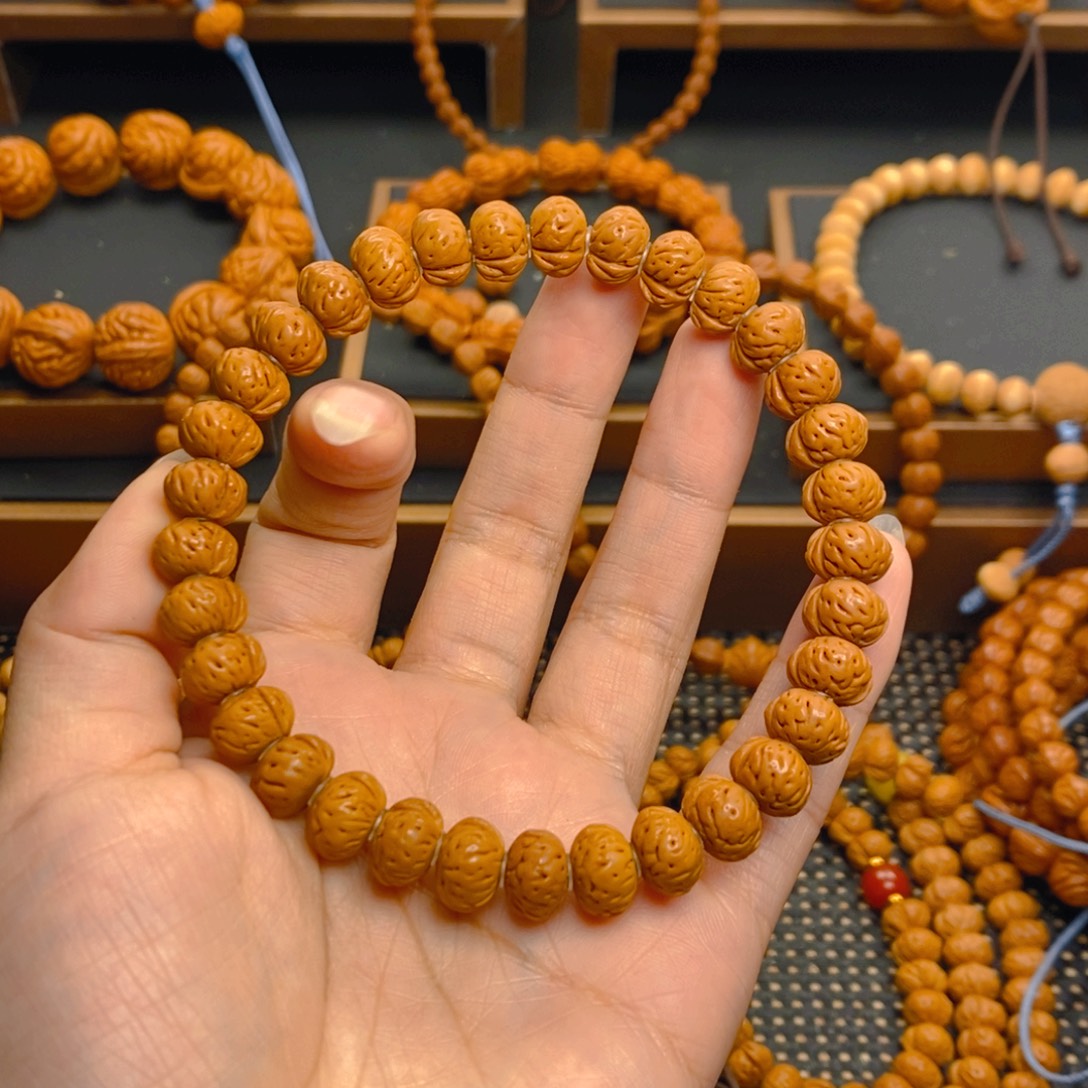 良***新吊坠桃核秦岭森林11