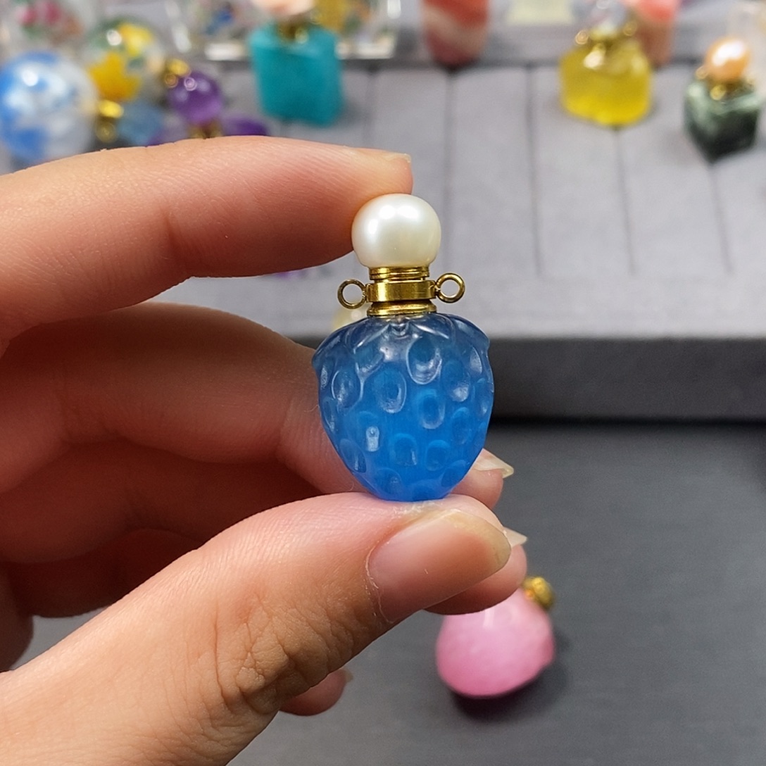 铁合金花岗石香水瓶