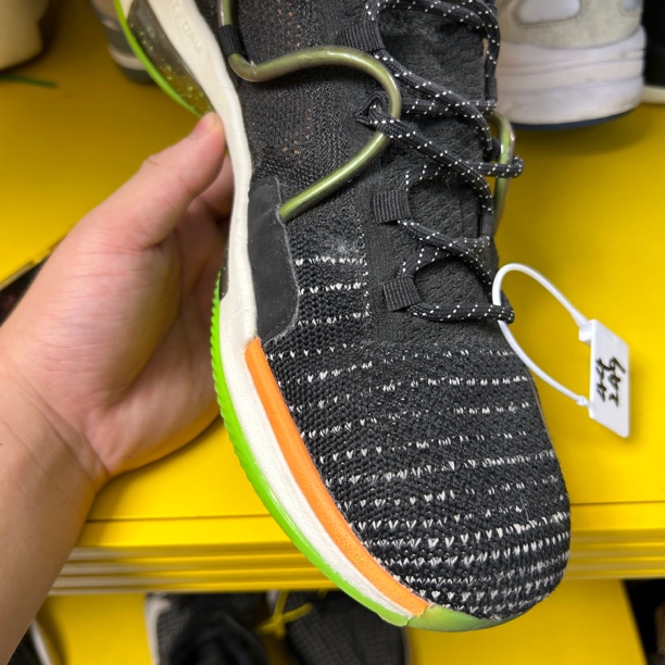 球鞋/ 闪6 黑绿 /44 码