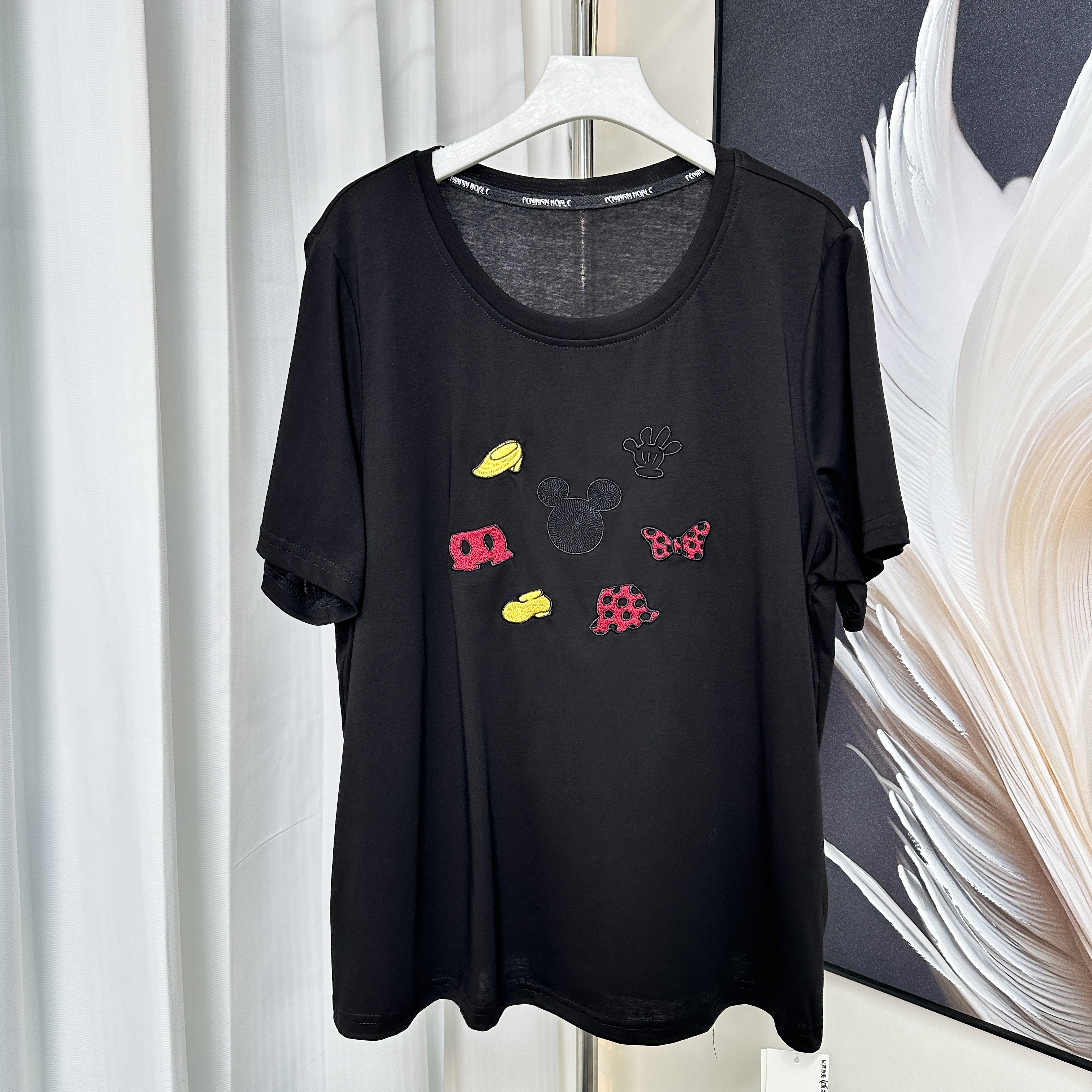 【女权贵族】T夏季简约杂志风款绣T恤-3632