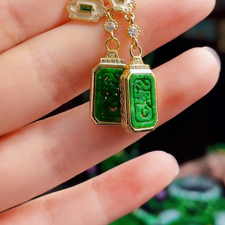 翡翠银S925镶嵌颈饰多样性