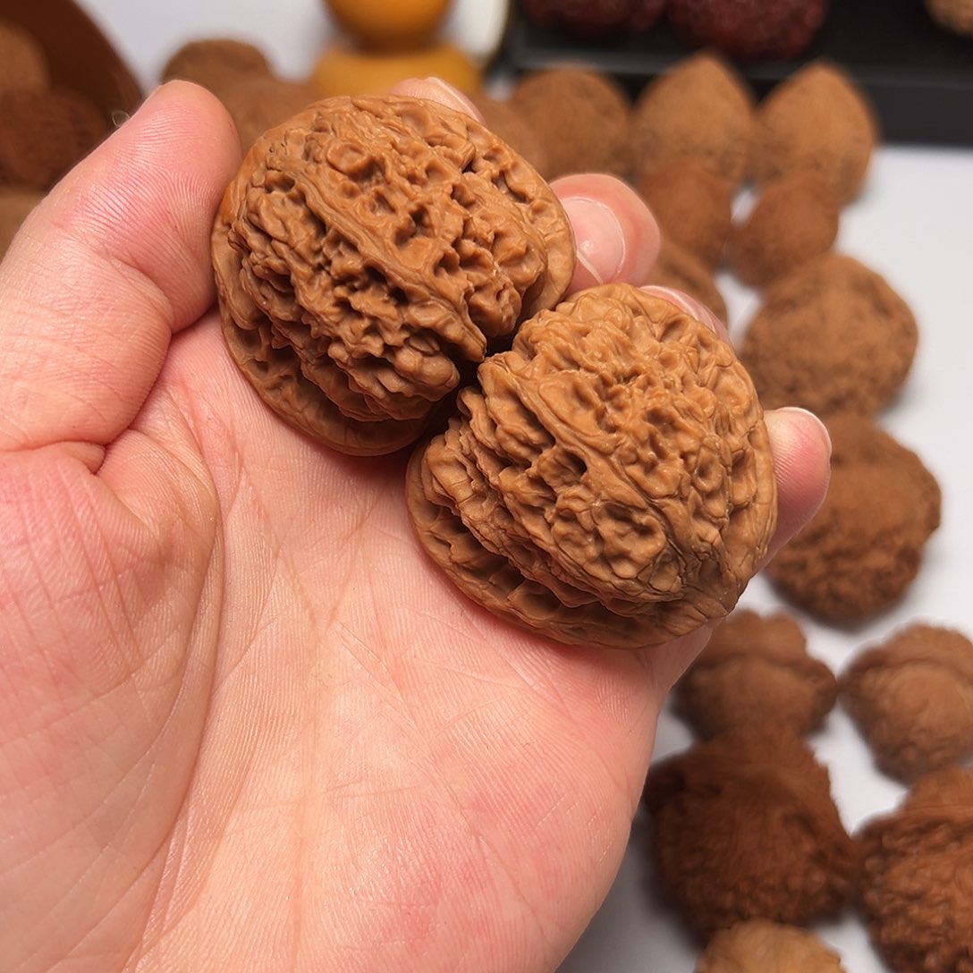 文玩核桃吊坠40全品三角疆