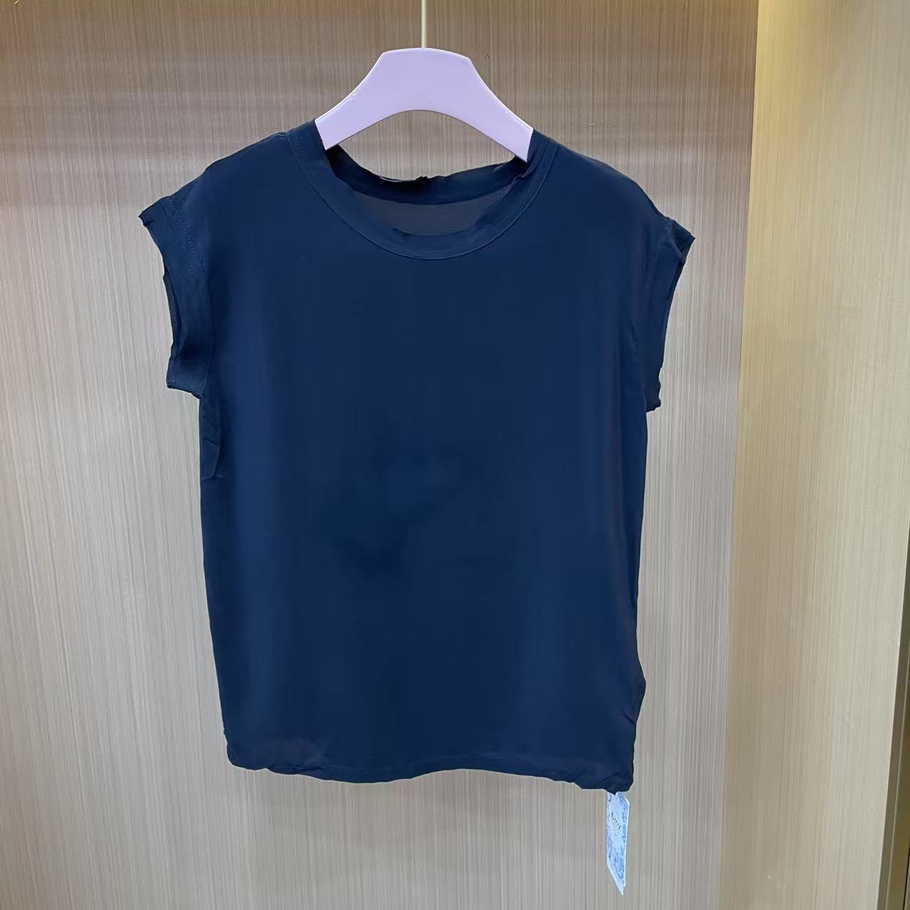 【LJWM】桑蚕丝背心 B1549