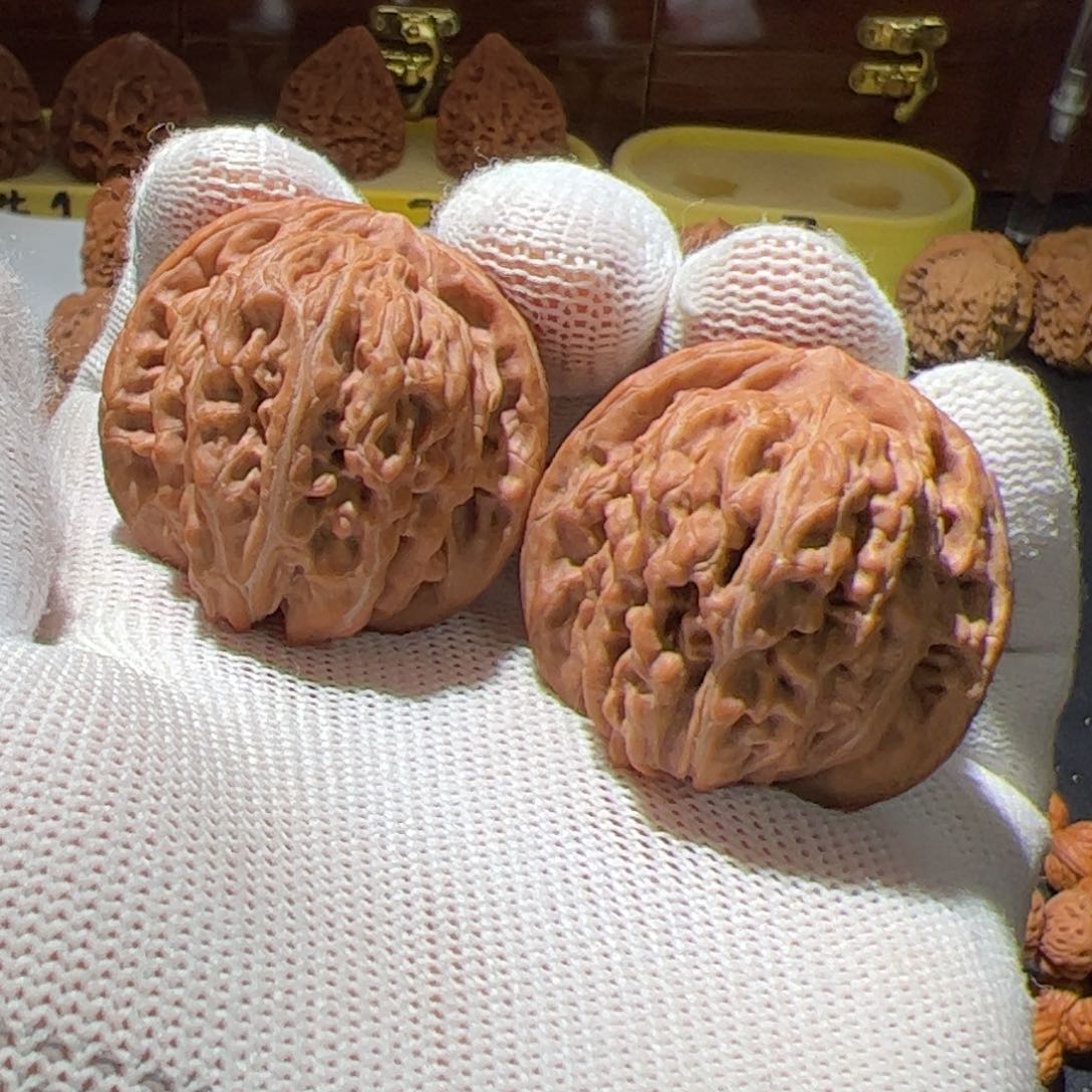 文玩核桃把件名***要楼