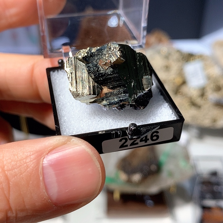 2246 三水矿物标本摆件