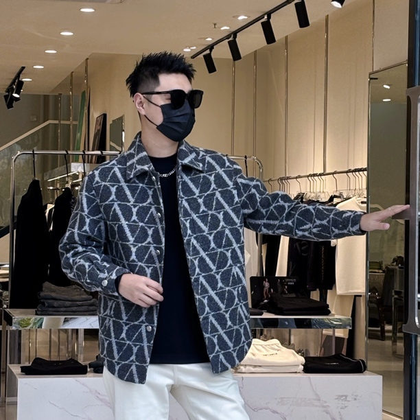 VALENTIN PRLUO新款男士经典秋冬翻领棉服羊毛外套