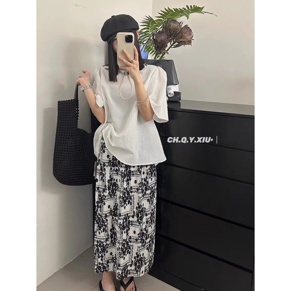 88201素花褶褶半身裙[底边毛茬]