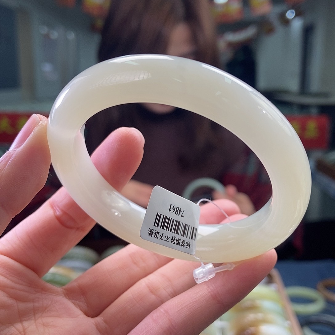 和田玉手镯未镶嵌57@