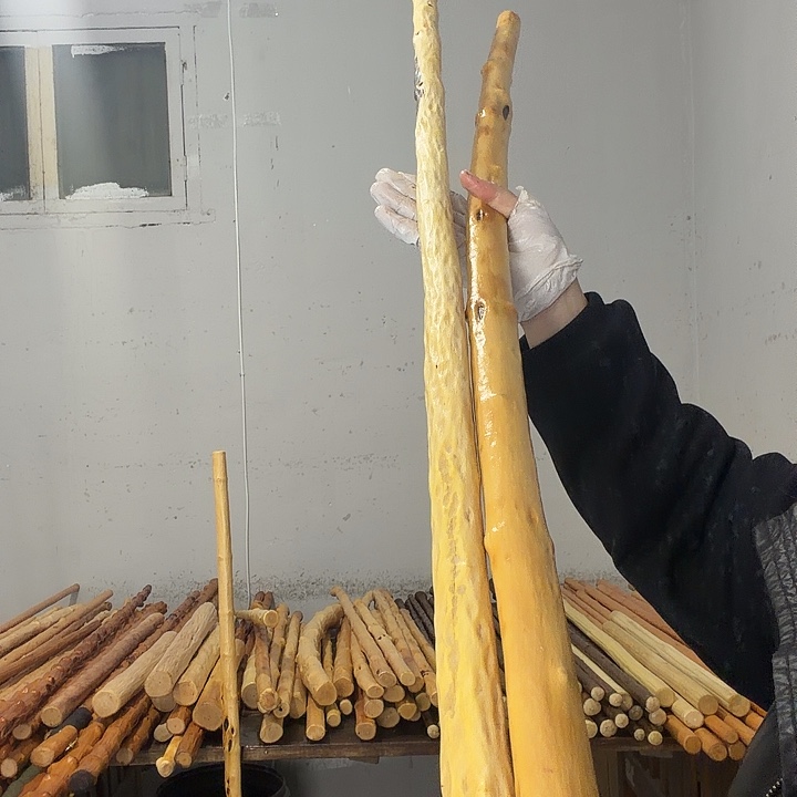 ꧁***꧂秦岭石山红牛筋搭有瑕牛筋