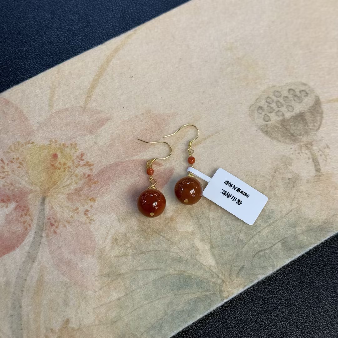 宋雅天然南红玛瑙时尚百搭款耳饰（多样性发其一）