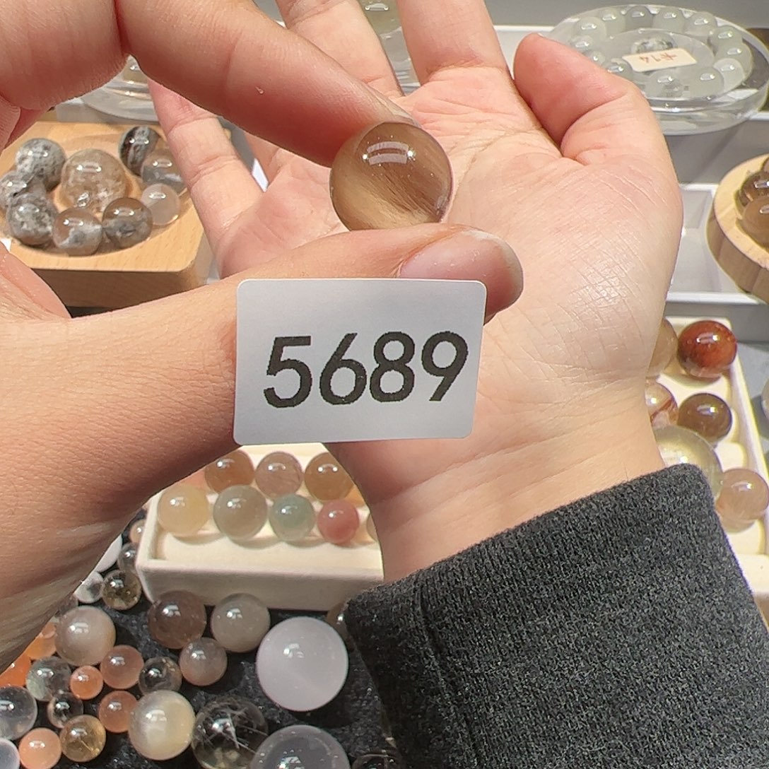 很***露大型摆件（非配饰）未镶嵌水晶