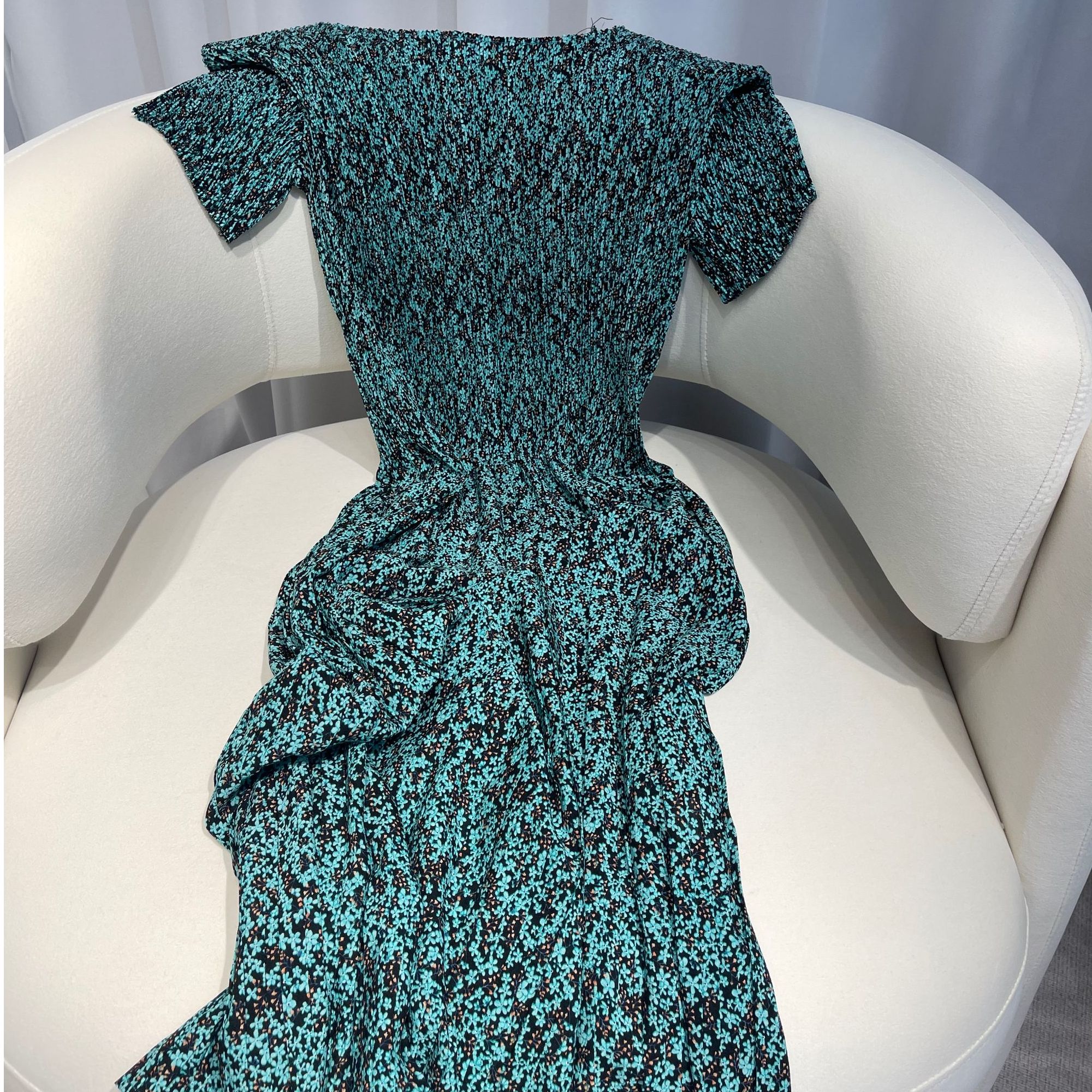 褶皱连衣裙2025夏季印花胖女神显瘦气质时尚压皱裙轻薄透气