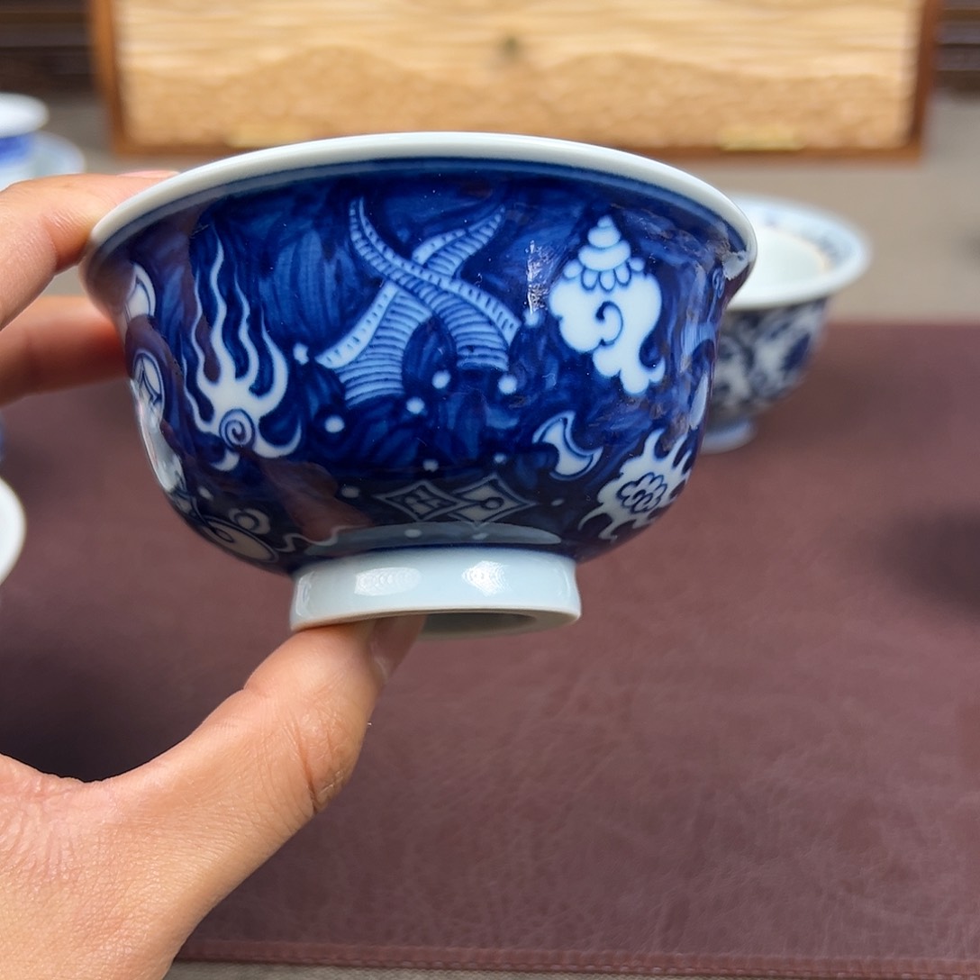 杯子景德镇蓝底八宝大压手杯