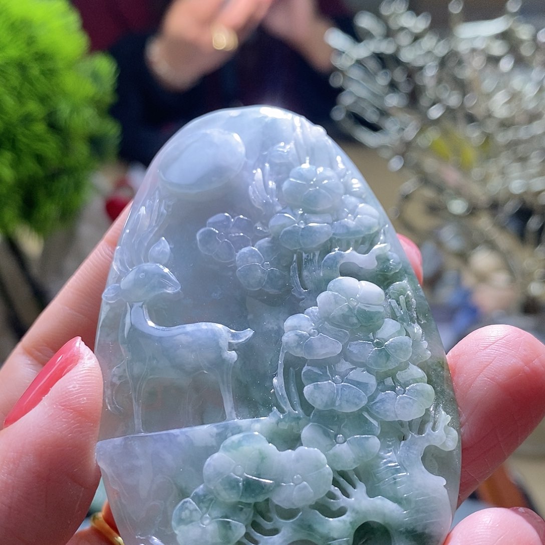 【闪购商品】翡翠颈饰未镶嵌鹿