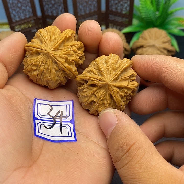 把件文玩核桃39三棱