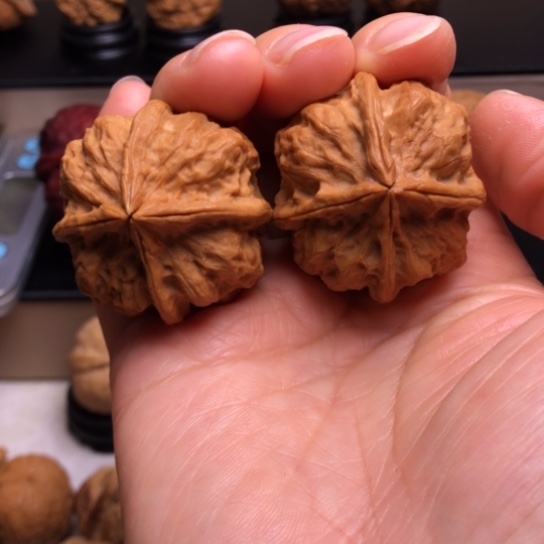 文玩核桃把件四楞25