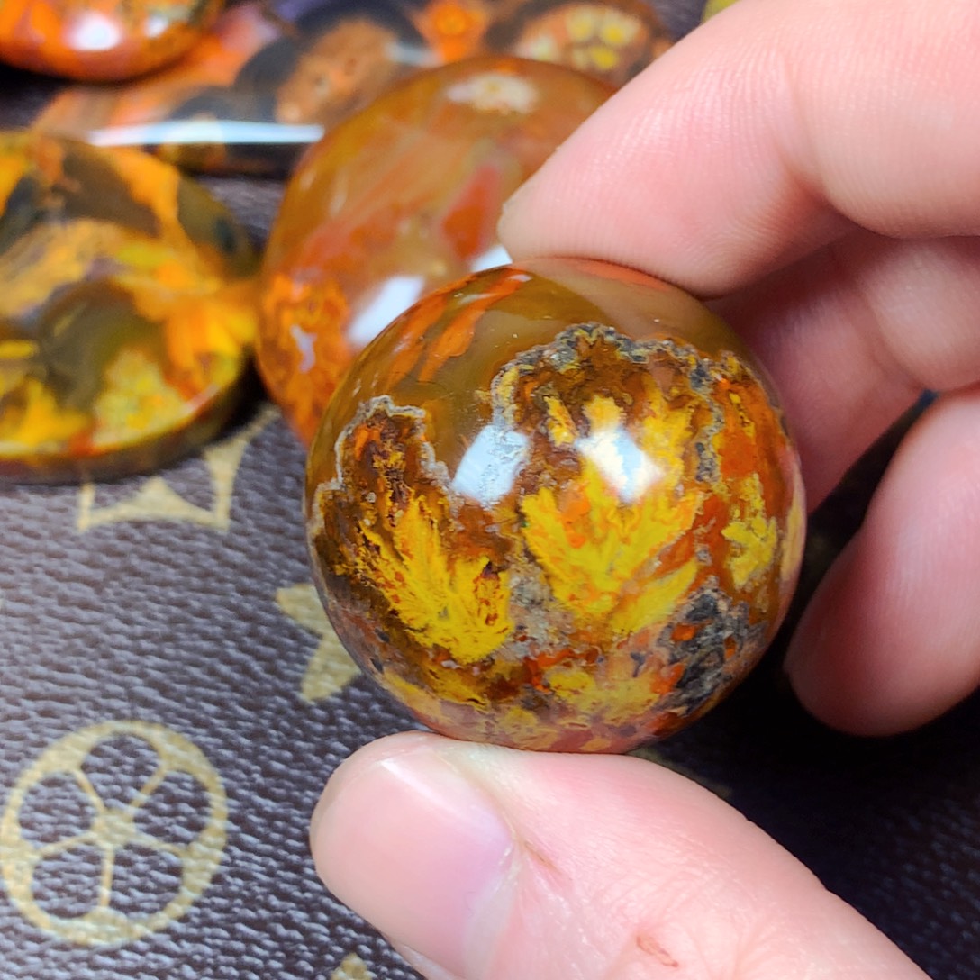 望***）玛瑙/玉髓未镶嵌战国红