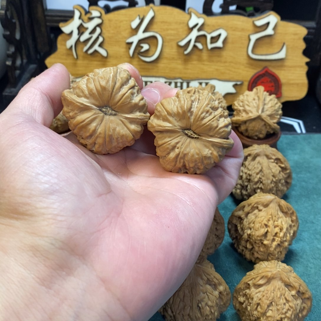 文玩核桃把件南瓜墩40