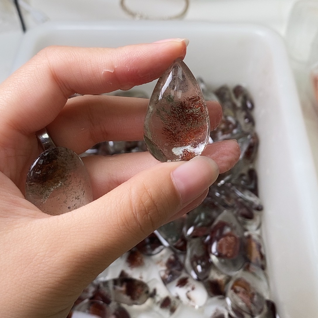 就***谁银S925镶嵌颈饰水晶