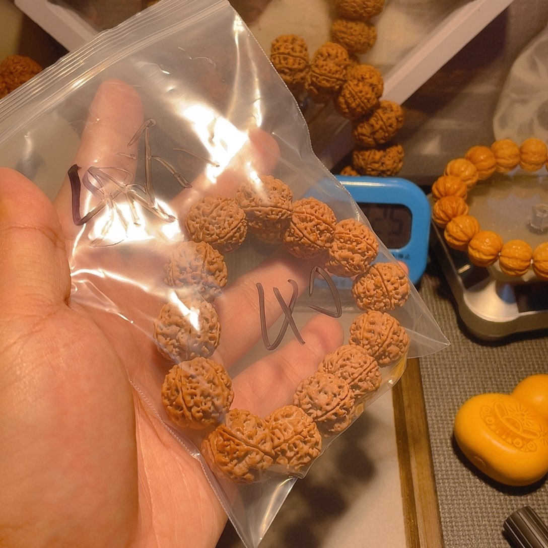 手串金刚菩提我****?六瓣