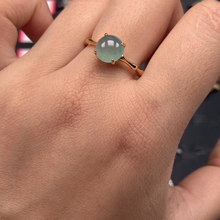 翡翠未镶嵌戒指戒指