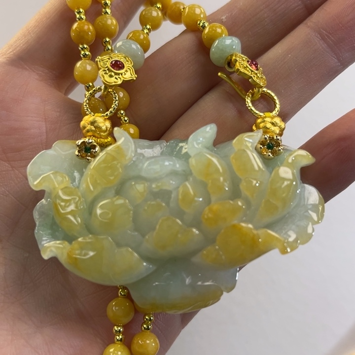 翡翠吊坠(赠链)未镶嵌代编织