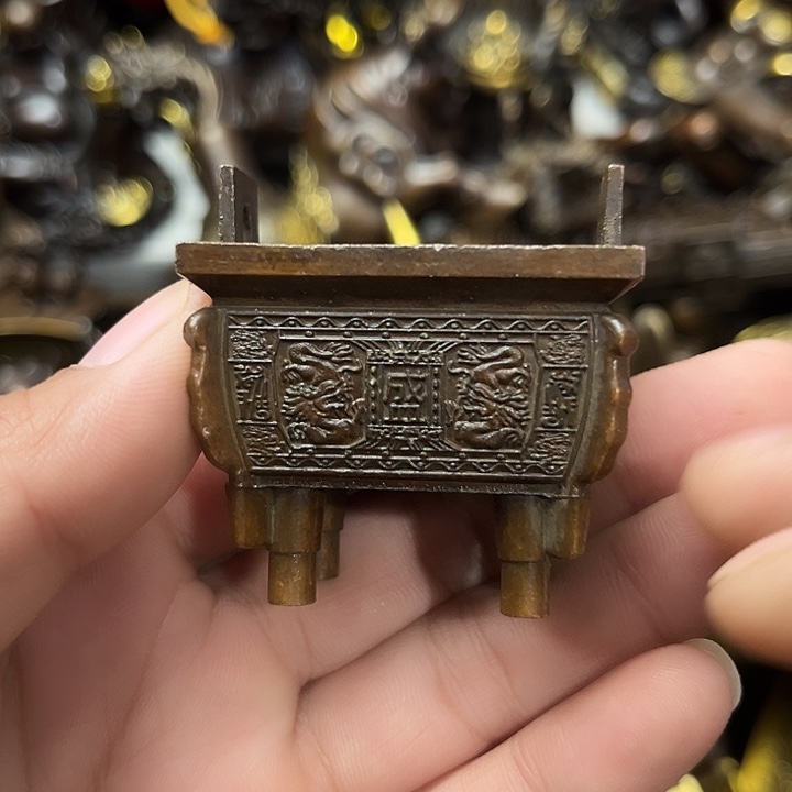 铜器摆件，精品摆件