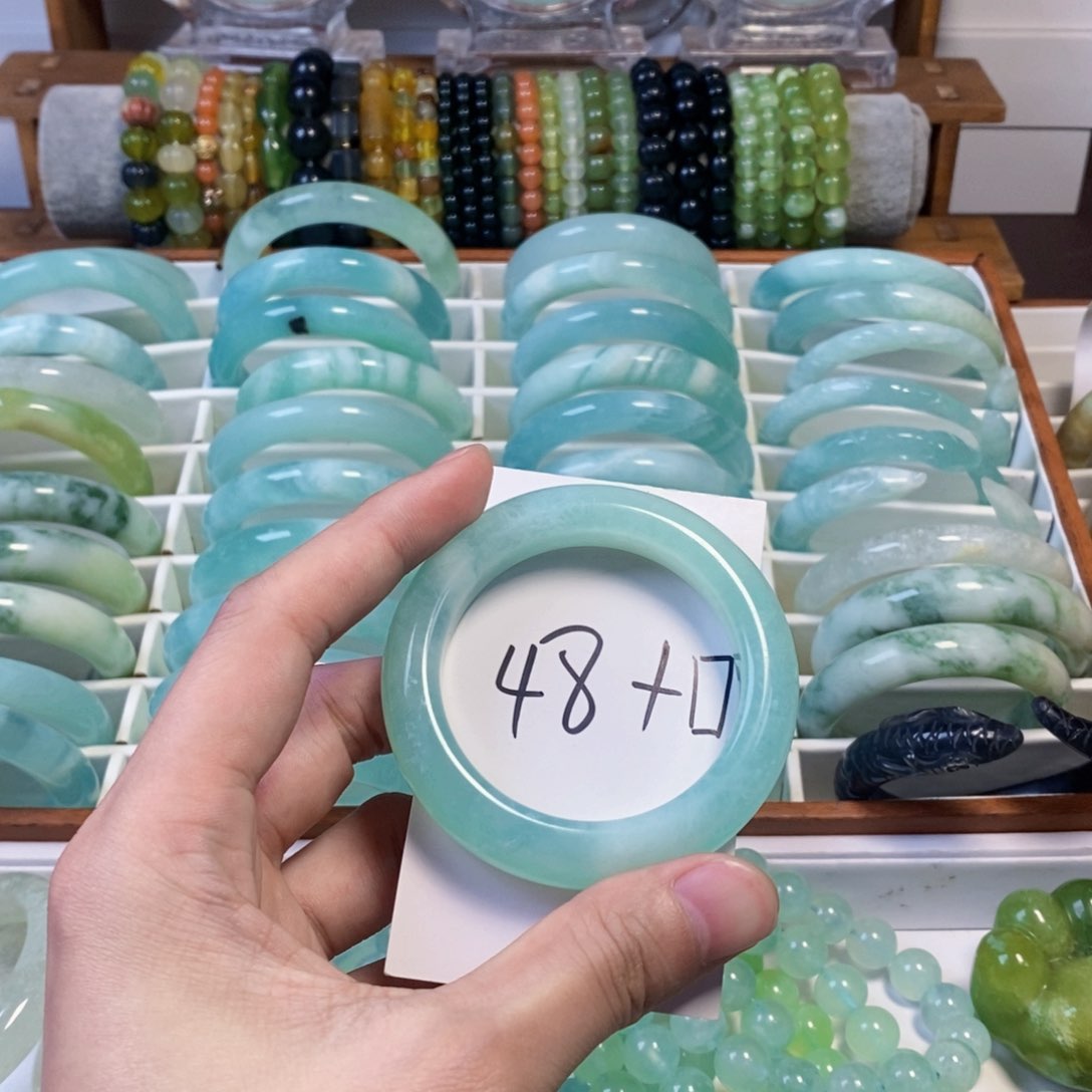 合金蛇纹石玉手镯想****耶