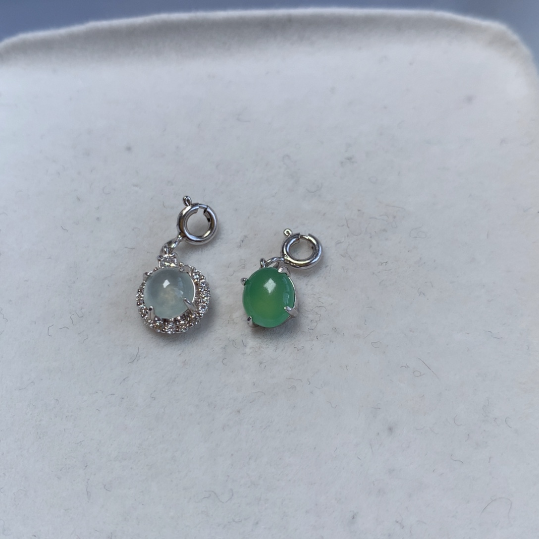 翡翠银S925镶嵌颈饰蛋