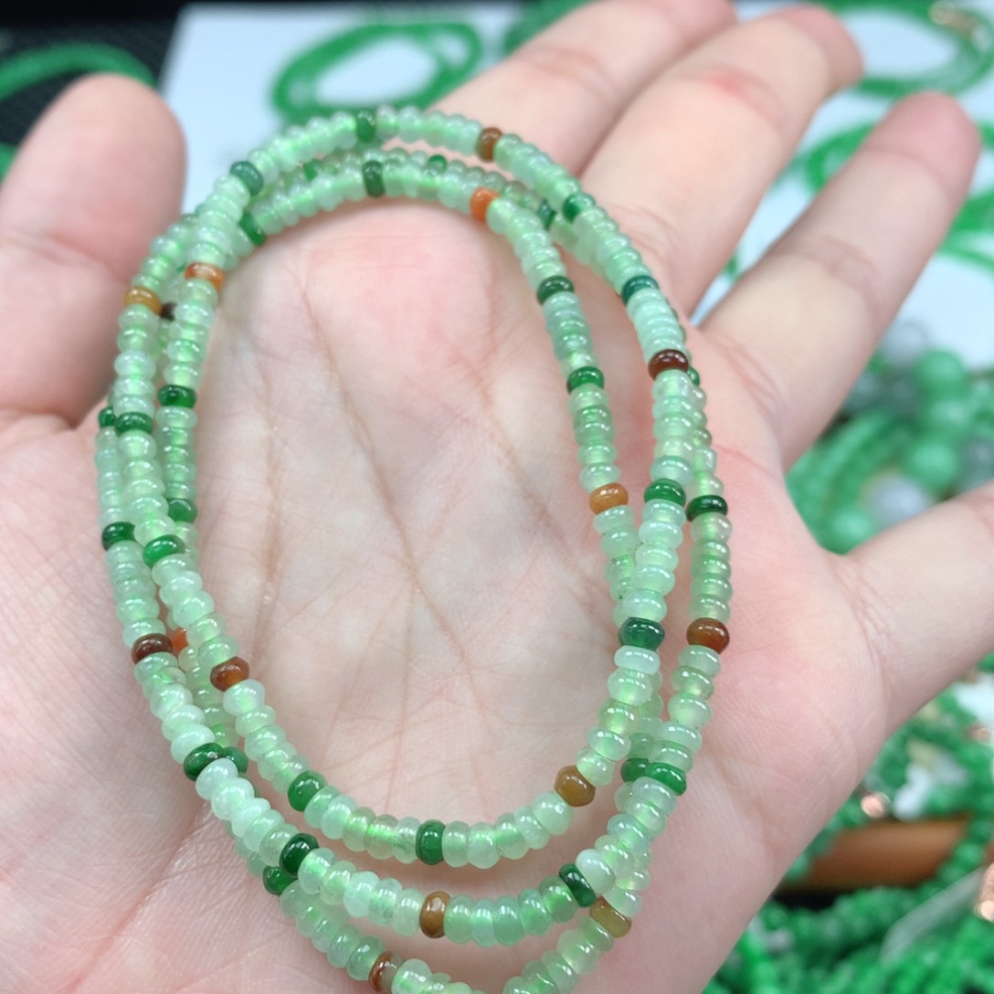 翡翠手链未镶嵌翡翠