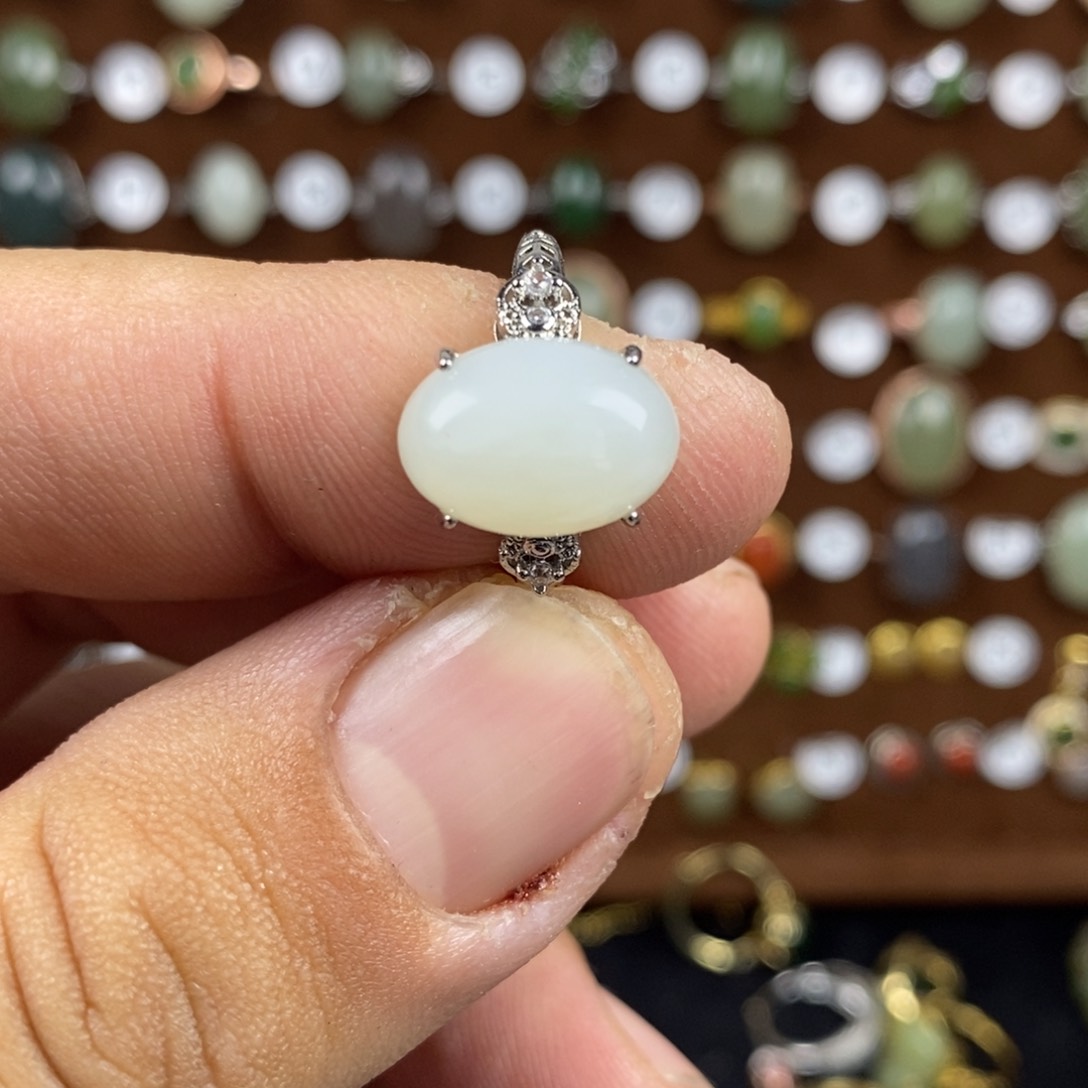 和田玉（白玉）戒指合金
