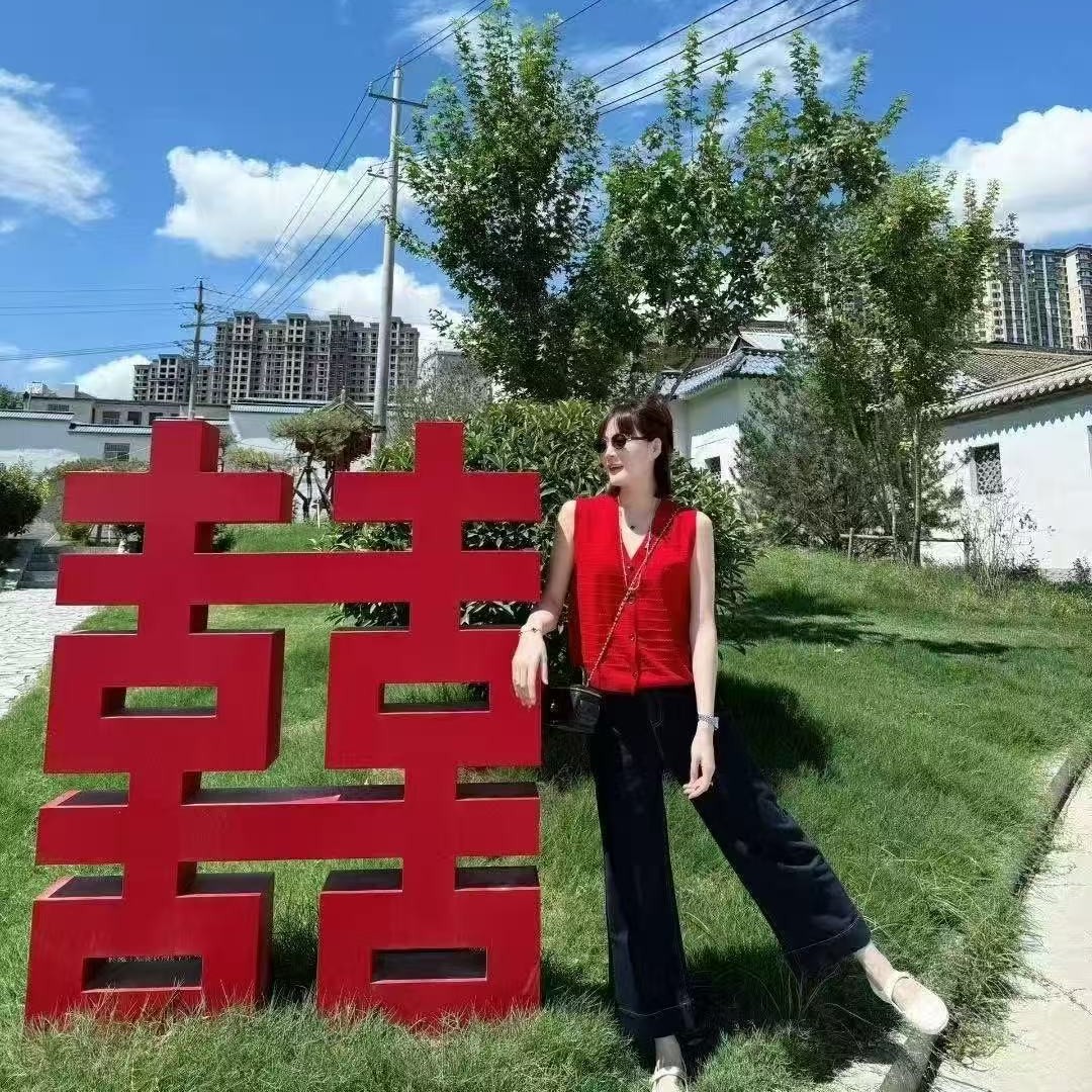 LY70272俪妍针织马甲