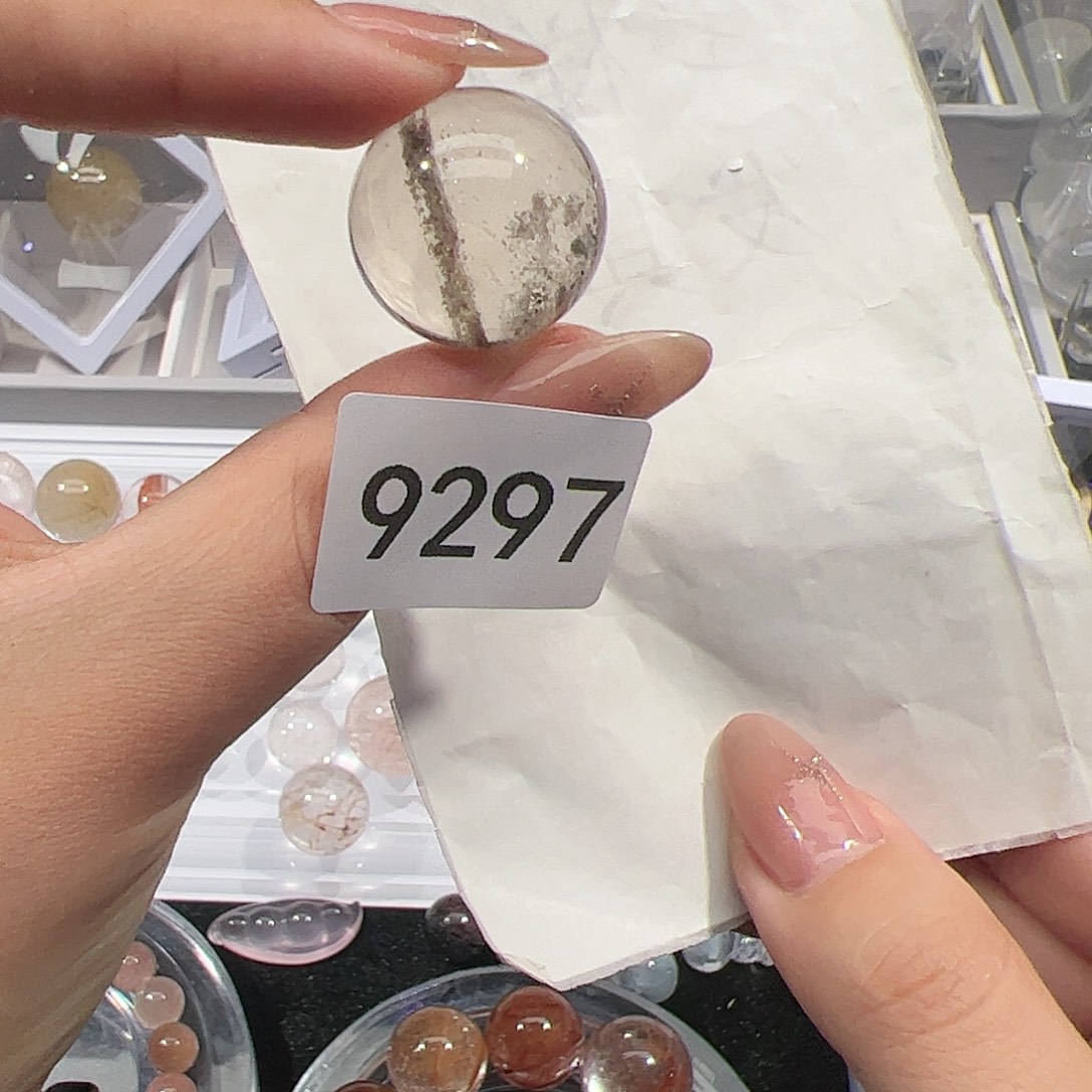 未镶嵌水晶大型摆件（非配饰）