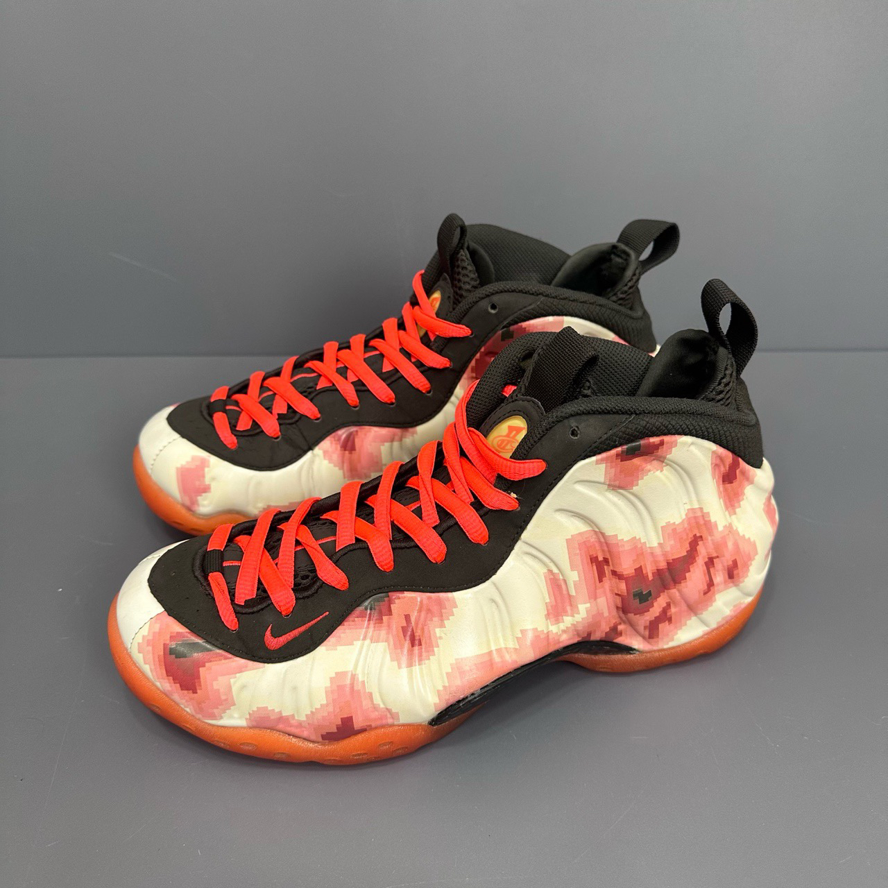 95新 NIKE/耐克 95新 41码nike姨妈喷 热感应喷 原盒穿两次准新 