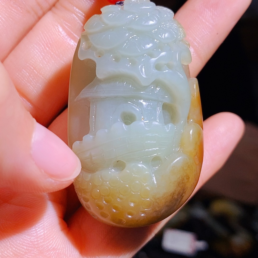 和田玉颈饰未镶嵌