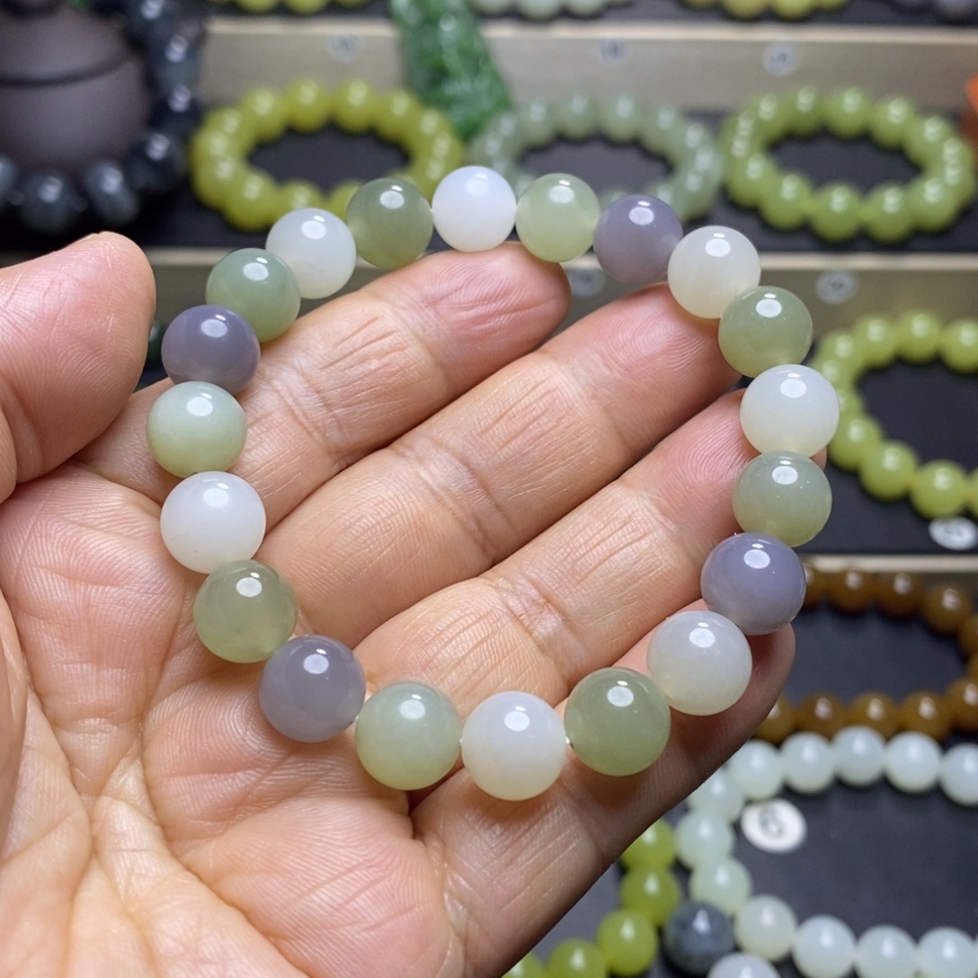 和田玉未镶嵌手串