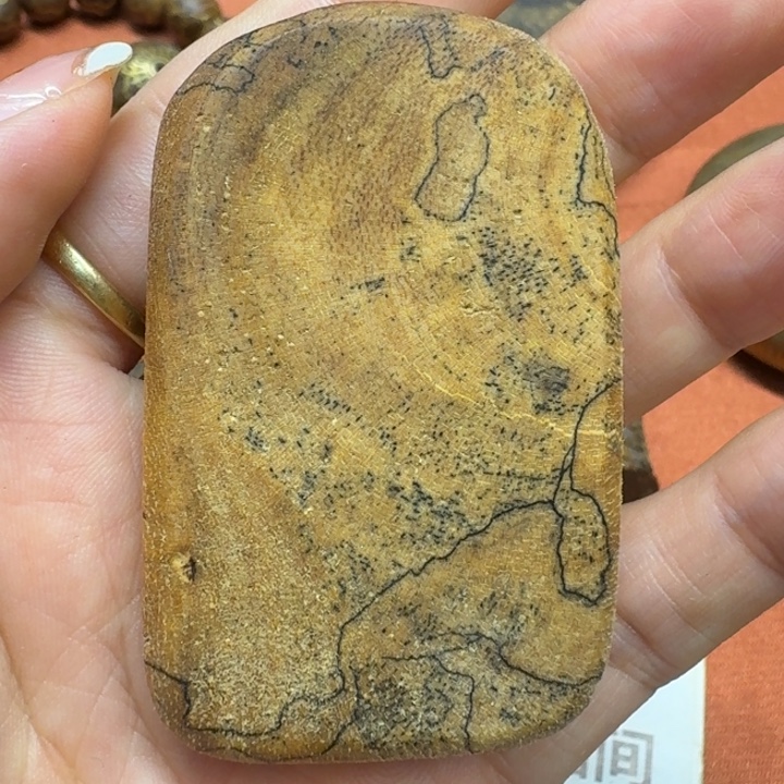 大叶紫檀（黑酸枝木类）