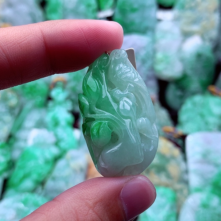 翡翠吊坠(不含链)未镶嵌