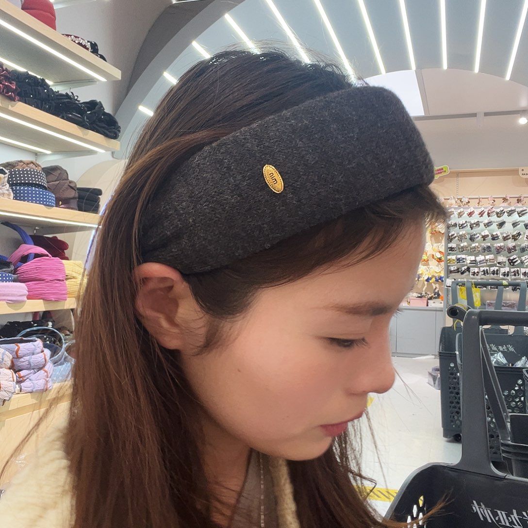 皮质非金属咖色金豆发箍