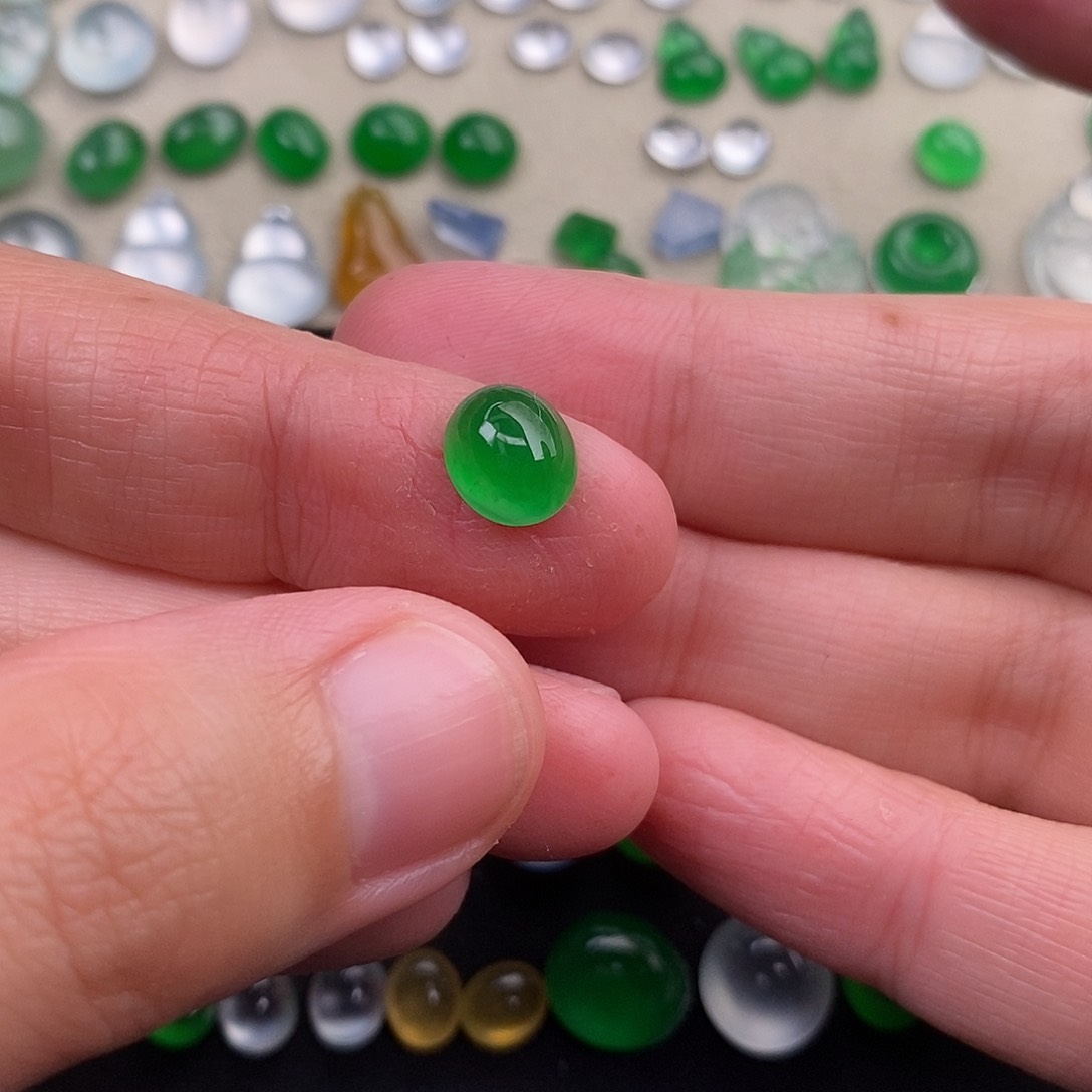 定制翡翠未镶嵌抹*翡翠